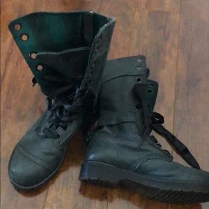 Doc Martens Combat Boots